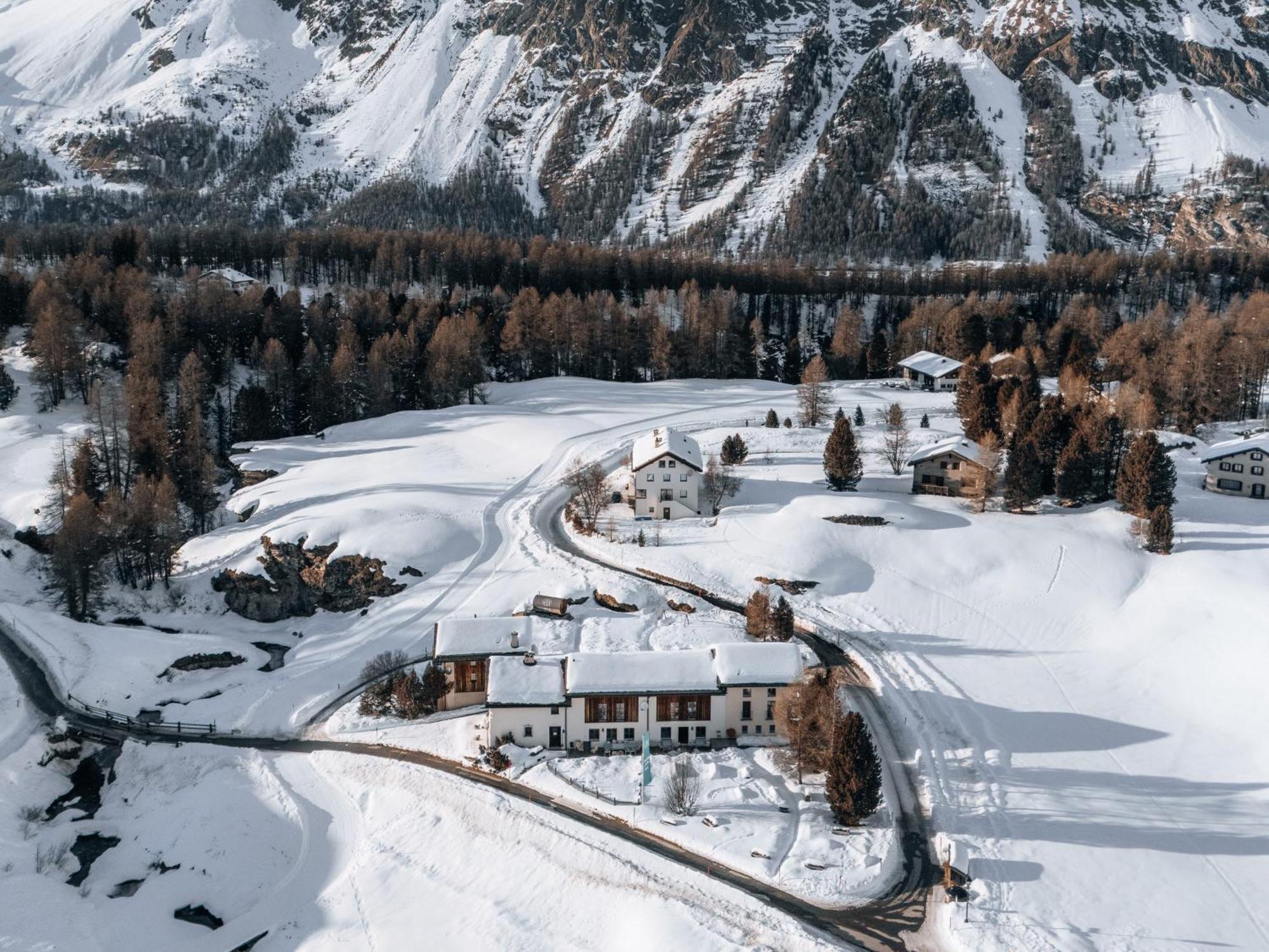 Hotel Chesa Pool Sils Maria Buitenkant foto